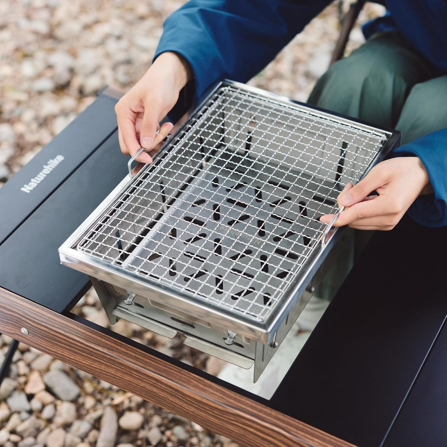 Naturerandonnée Camping gril à - Camping Cooking Table With Windshield avis et prix